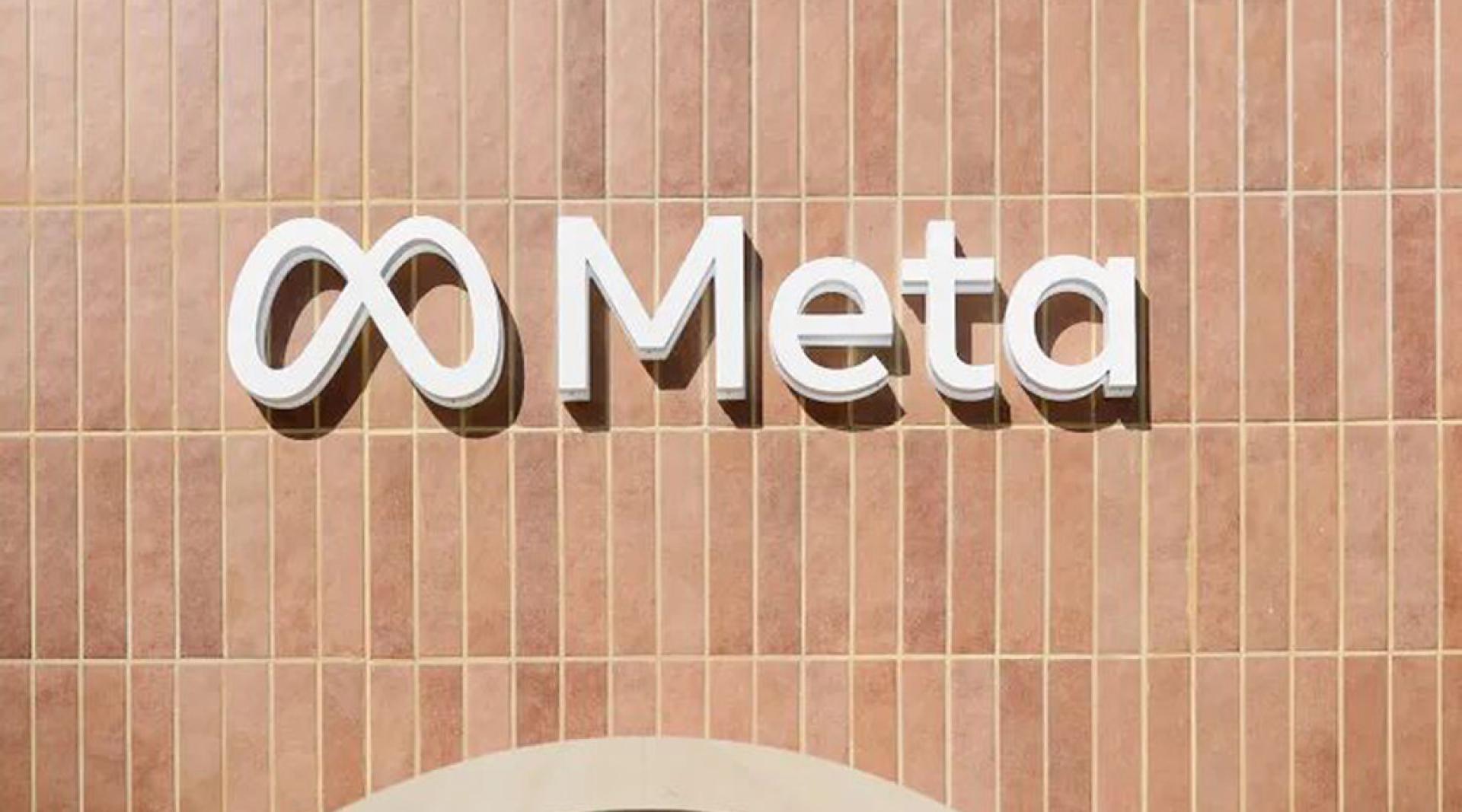 去年10月Meta开始建造这座占地120万平方英尺的资料中心。图为Meta商标。