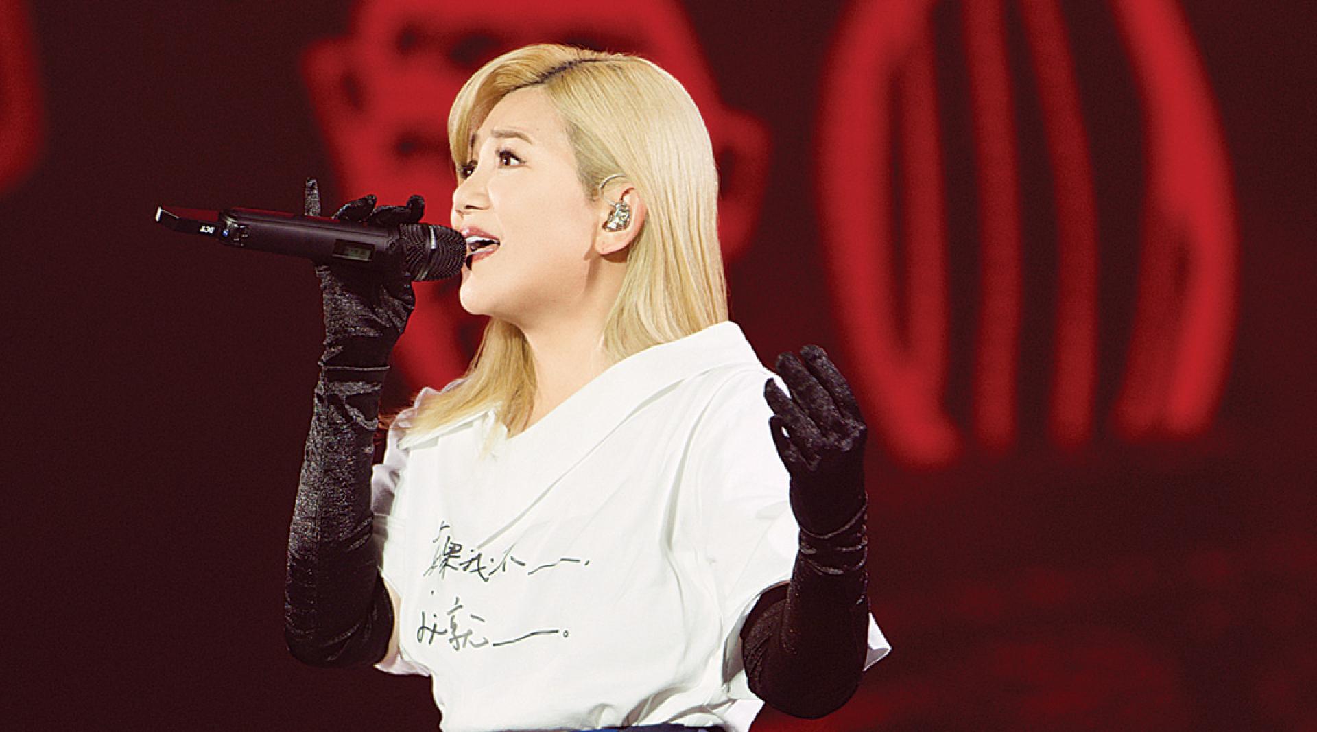 梁静茹在南京开唱。