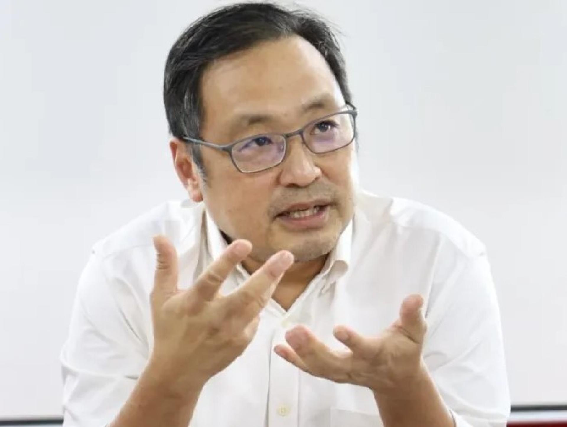 张健仁在3月30日于砂行动党总部举行的SPM优秀奖励计划联合记者会后，向媒体发言。