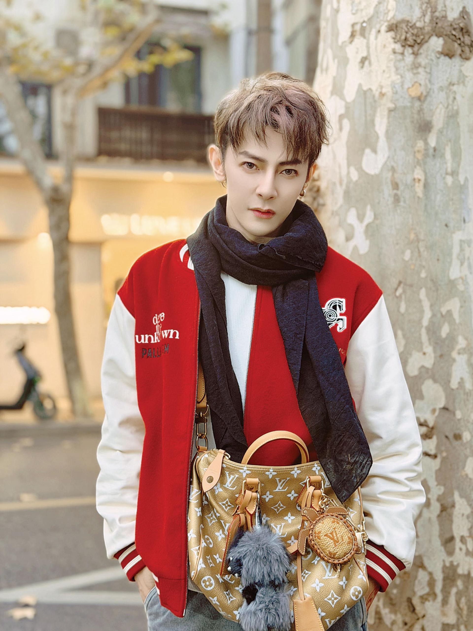 汪东城近几年都在中国发展。