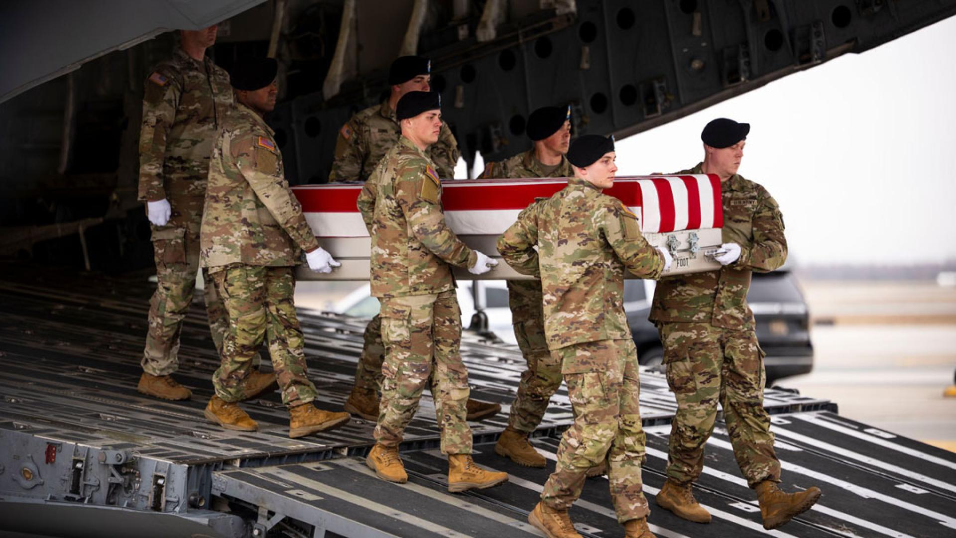 美军死亡人数仍为13人。