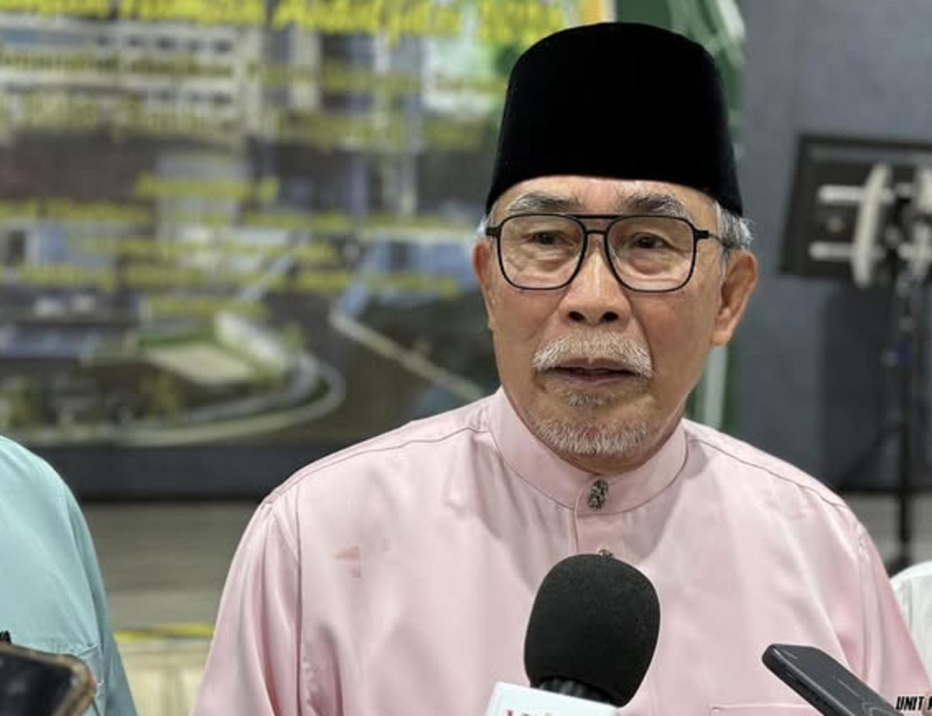 连达立受访一瞥。