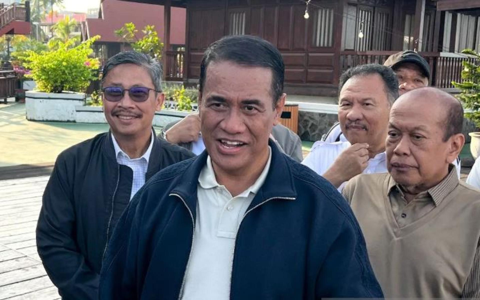 安迪阿姆兰苏莱曼周一（4月6日）在出席活动时发言。