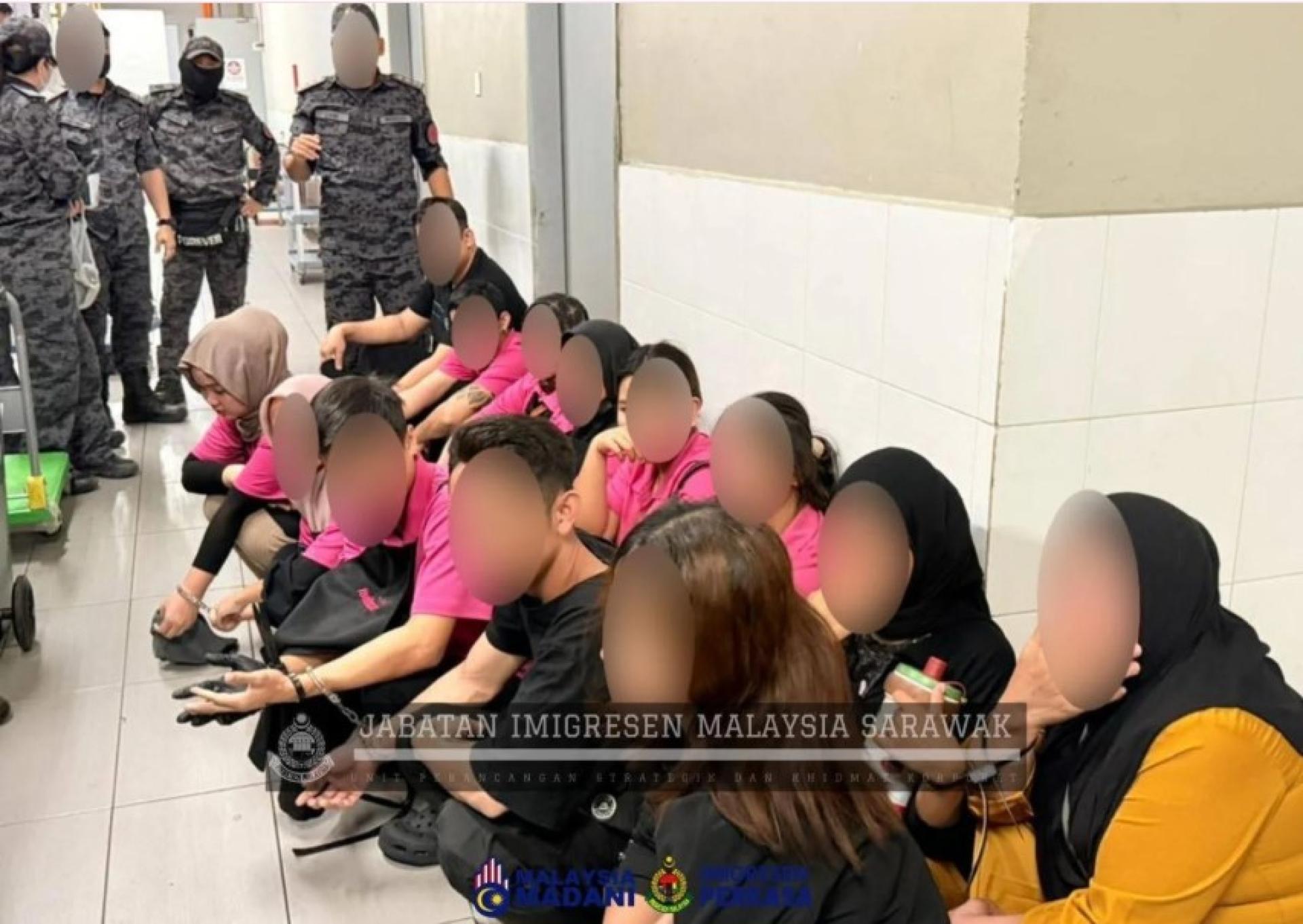 被拘留的外籍人士。