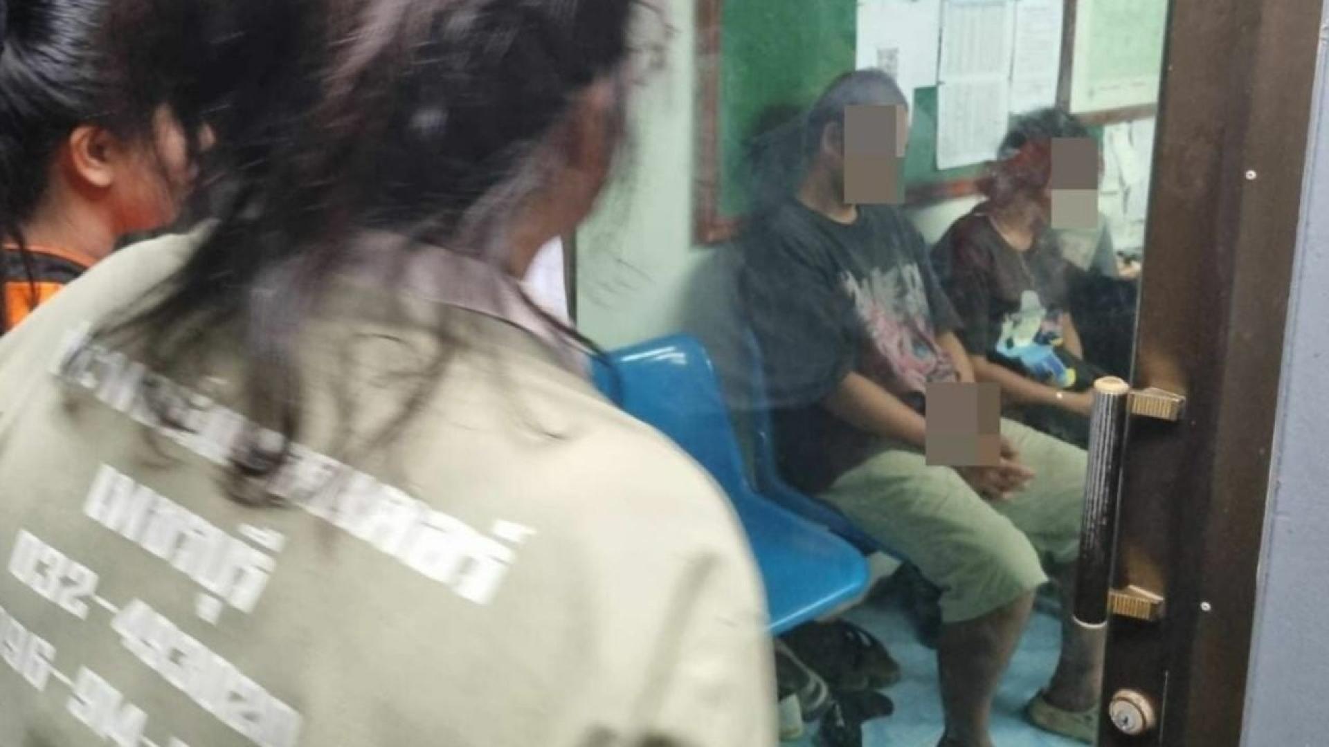 狠毒夫妇两遭警方逮捕。