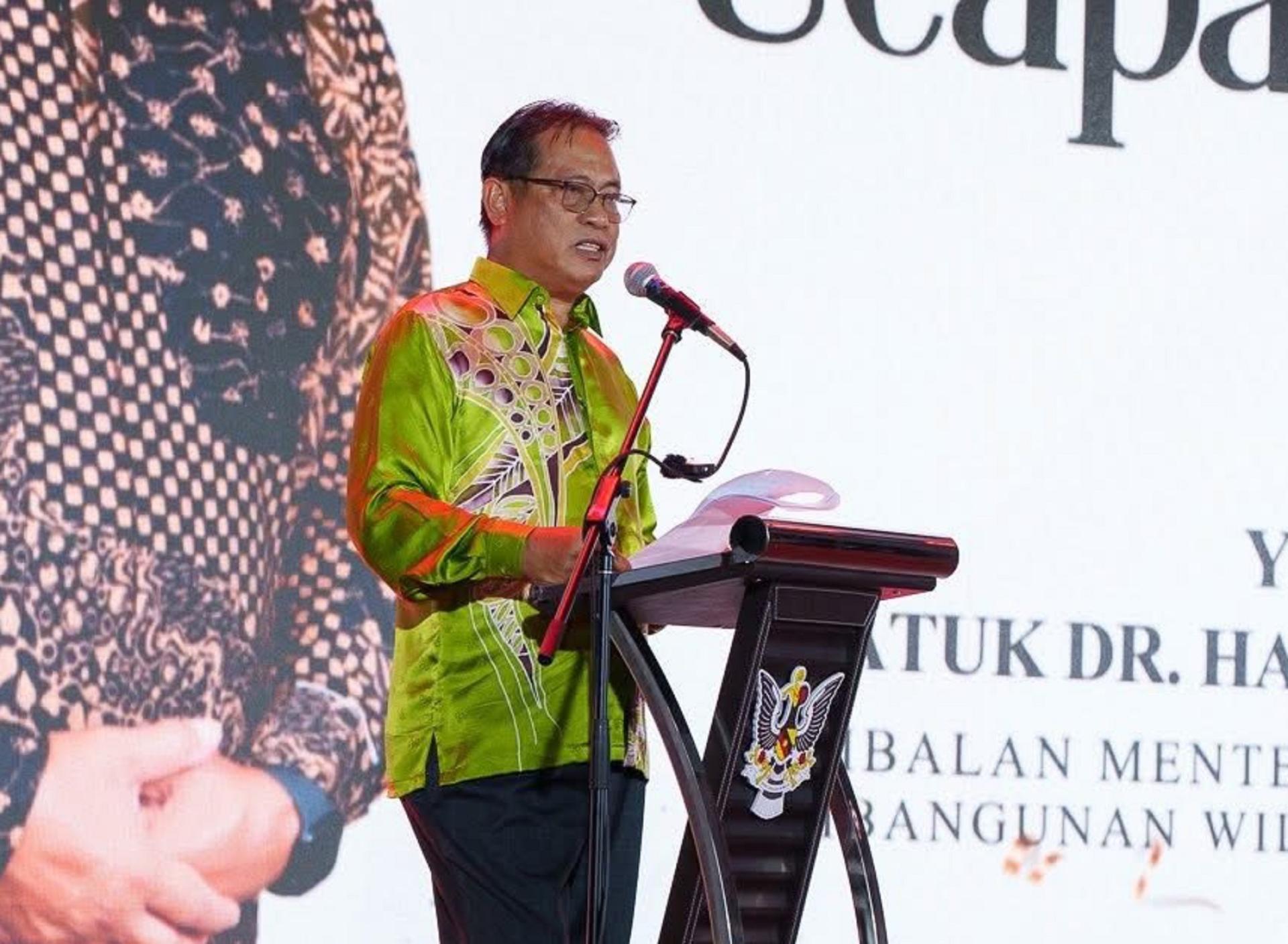 砂拉越食品工业、原产品及区域发展部副部长兼武吉哥打州议员拿督阿都拉曼伊斯迈.