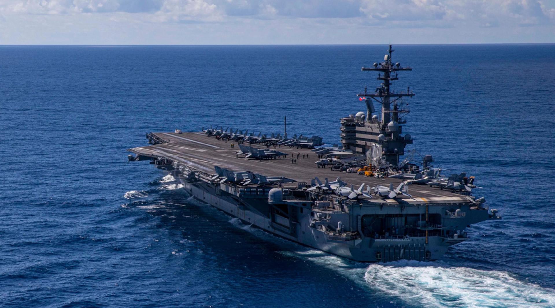 “布什”号航空母舰