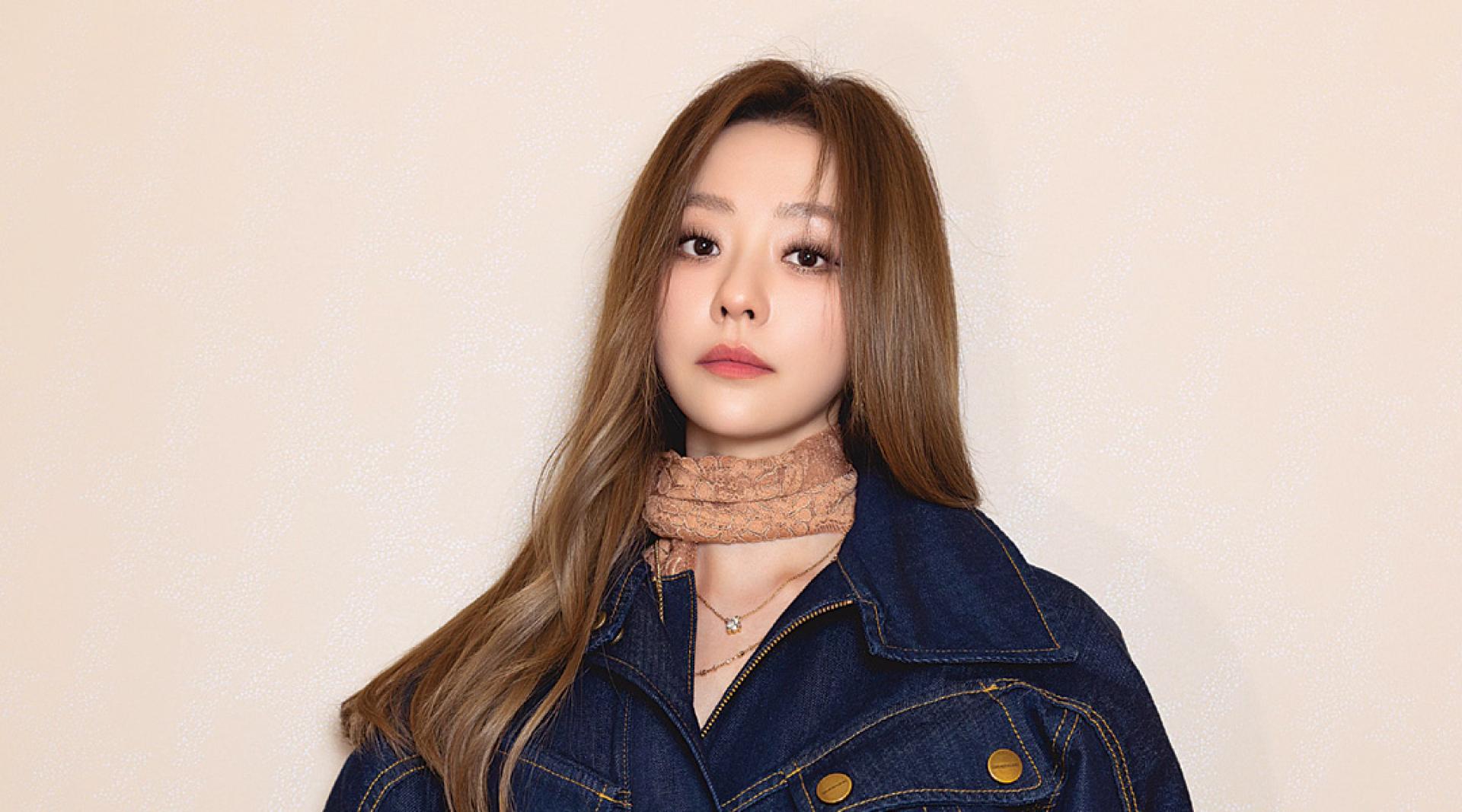 张靓颖怒批混音师侵权。