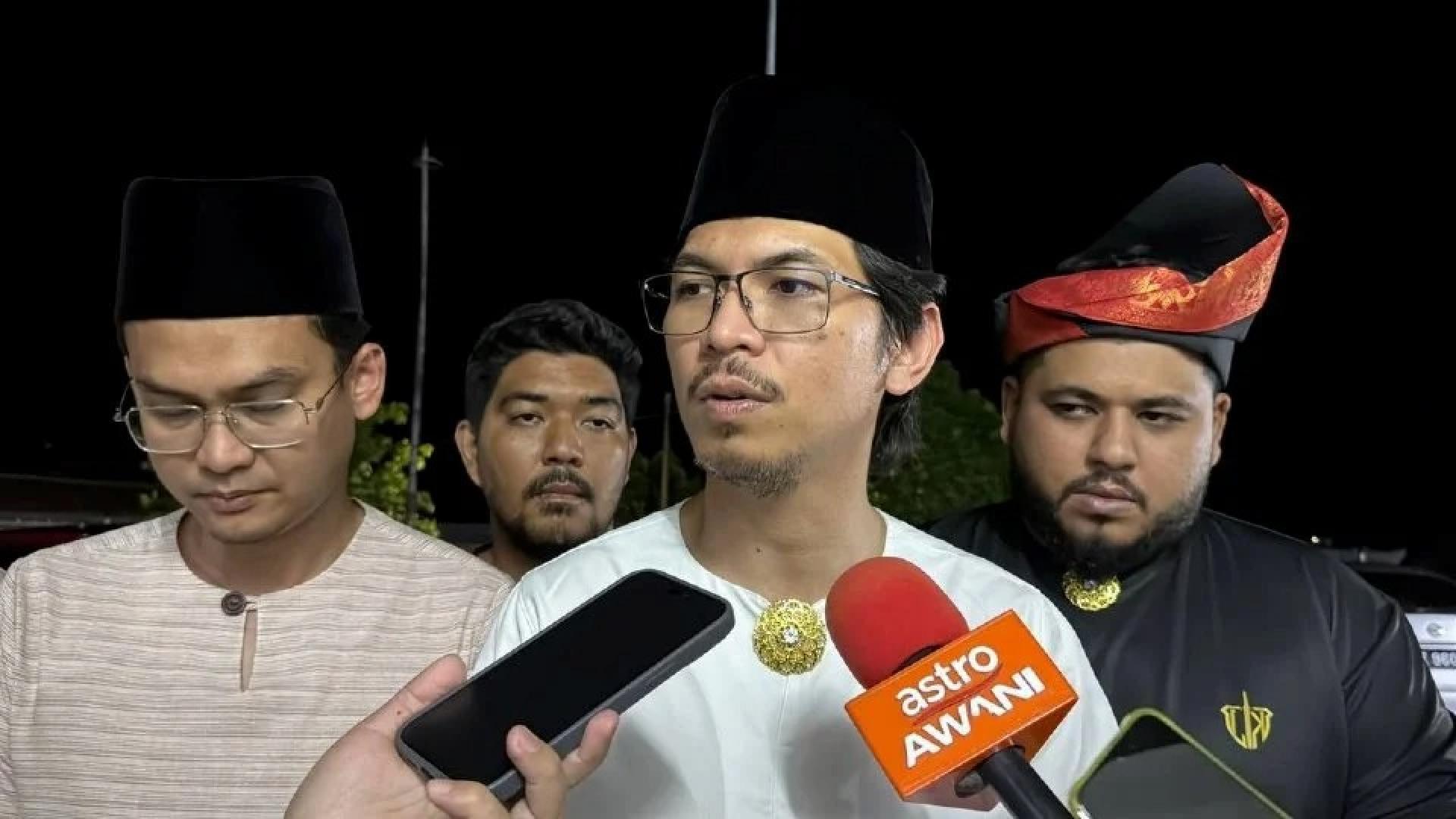 莫哈末卡米尔。