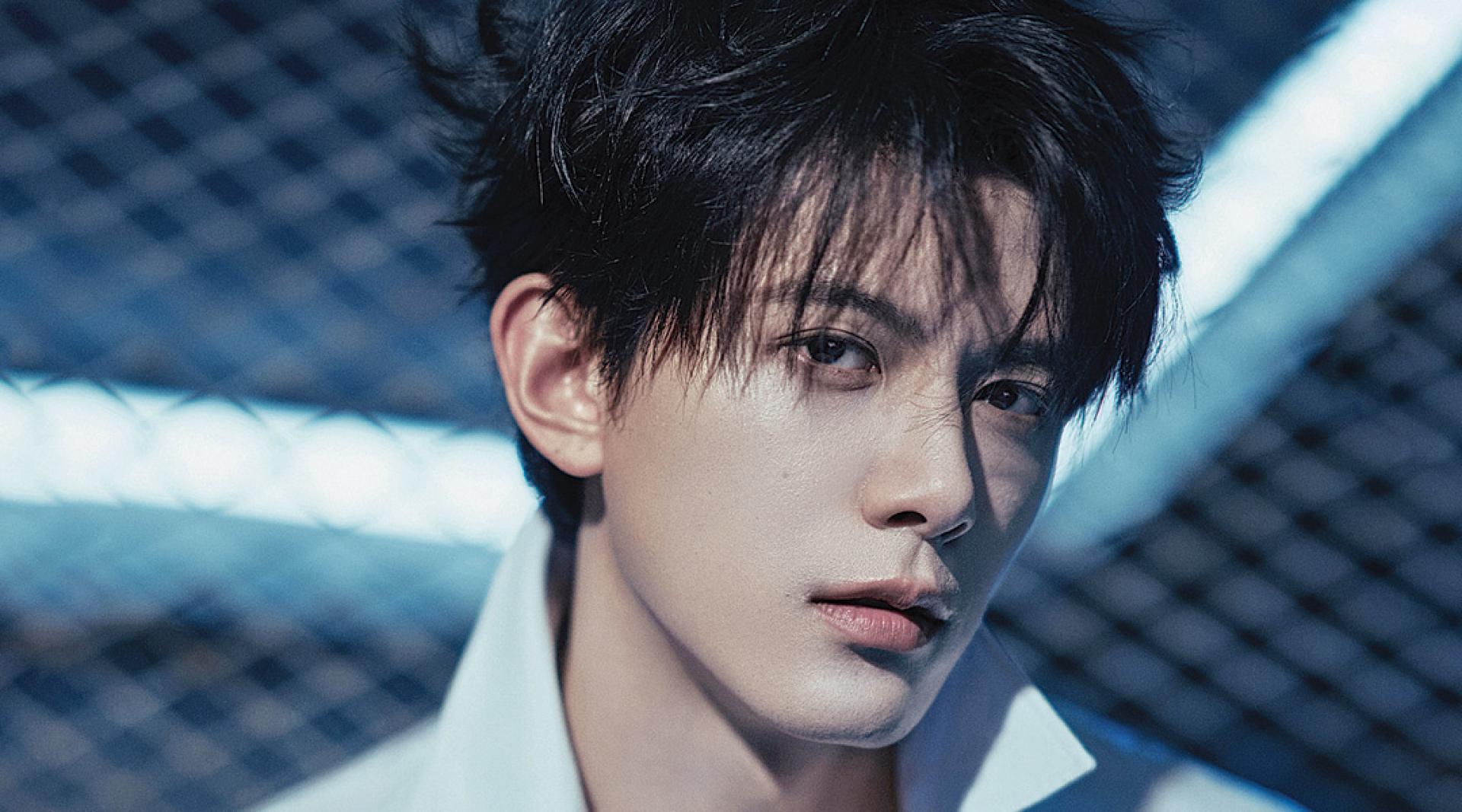 邓凯连看直播主打游戏都会被讨论，可见名气大增。