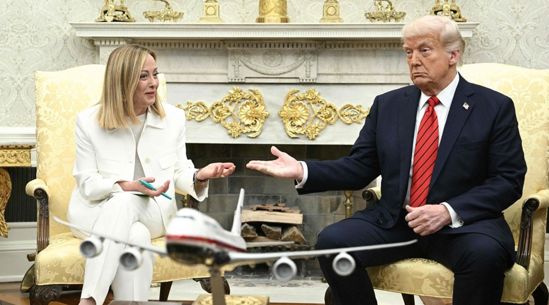 梅洛尼去年4月到访白宫，和特朗普会谈。