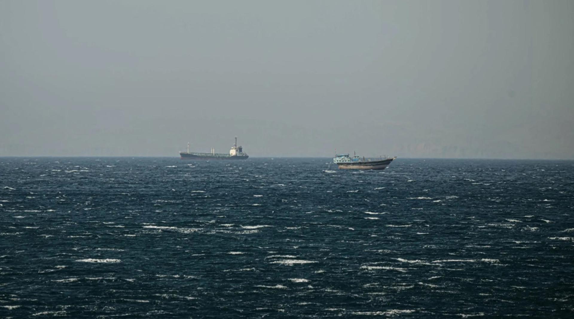 美已封锁霍尔木兹海峡。