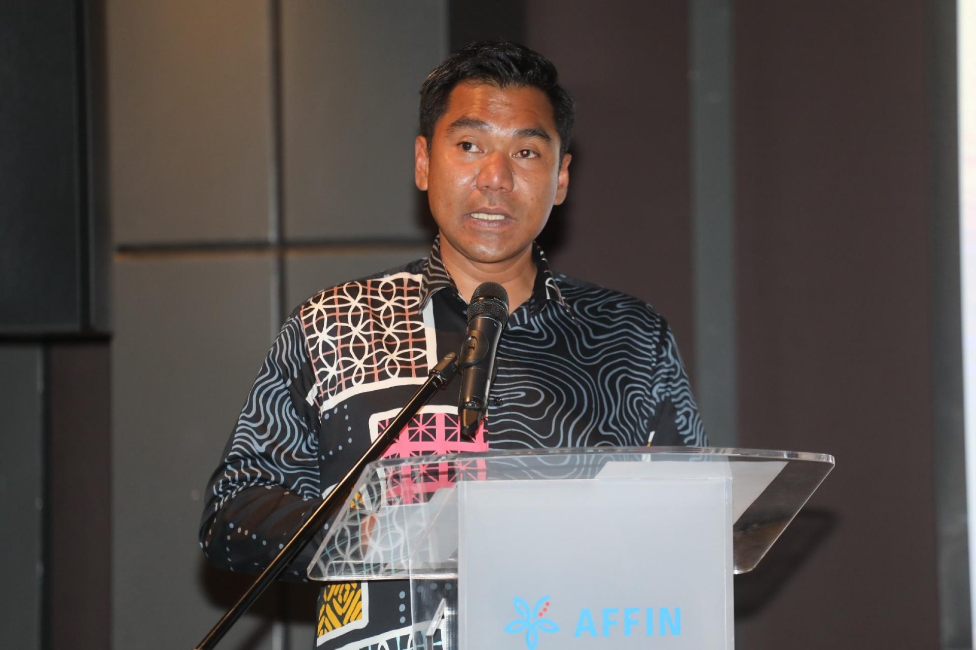 莫迪：挑战也是机遇。