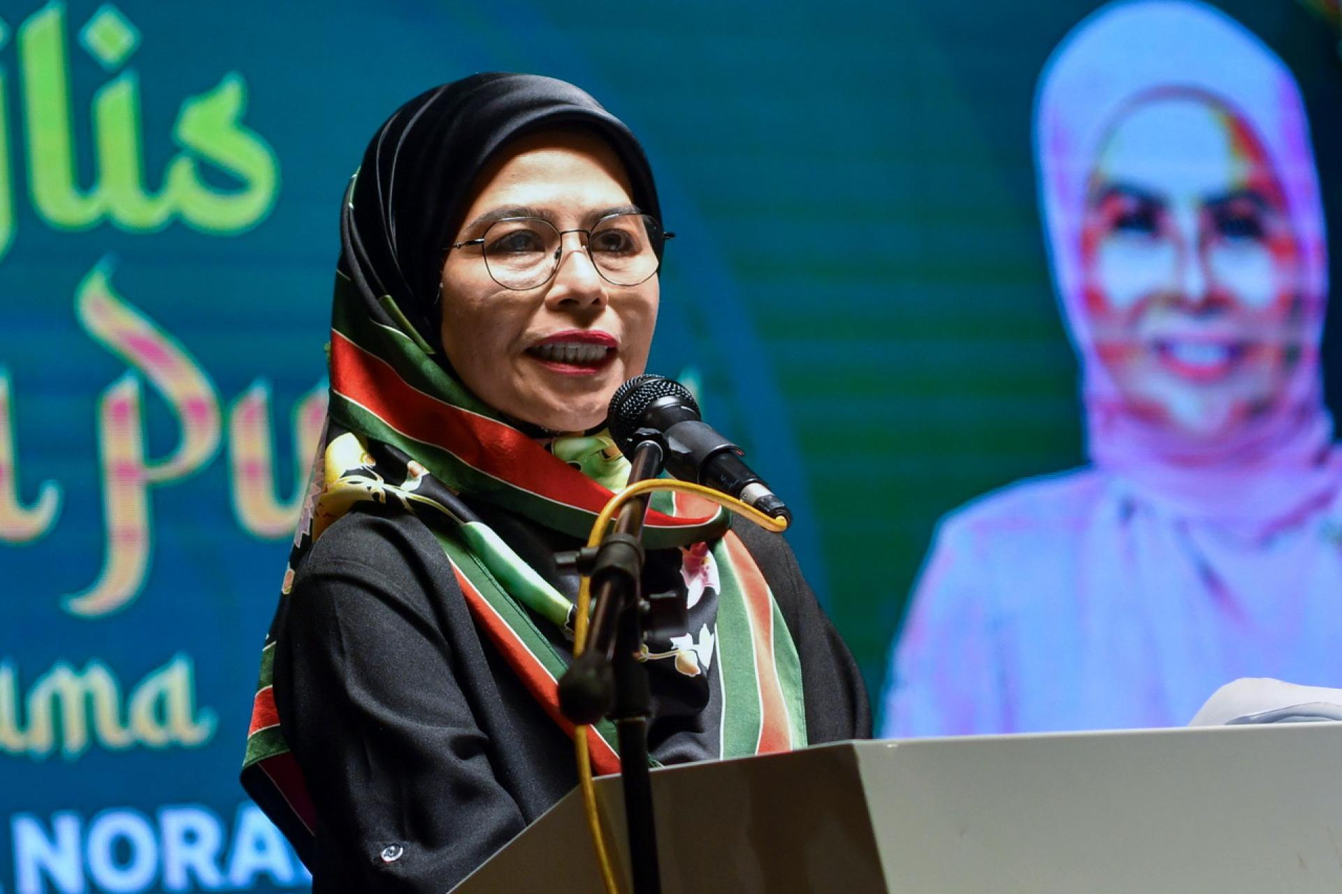 诺莱妮表示，地缘政治动荡推高需求，中印加码进口令大马棕油前景看俏。