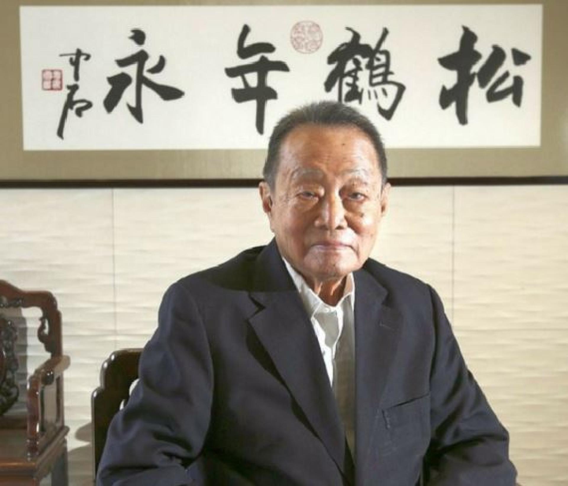 本月发布的最新《福布斯》马来西亚50大富豪榜显示，首富郭鹤年（102岁）继续稳居榜首，财富增长19%至136亿美元。