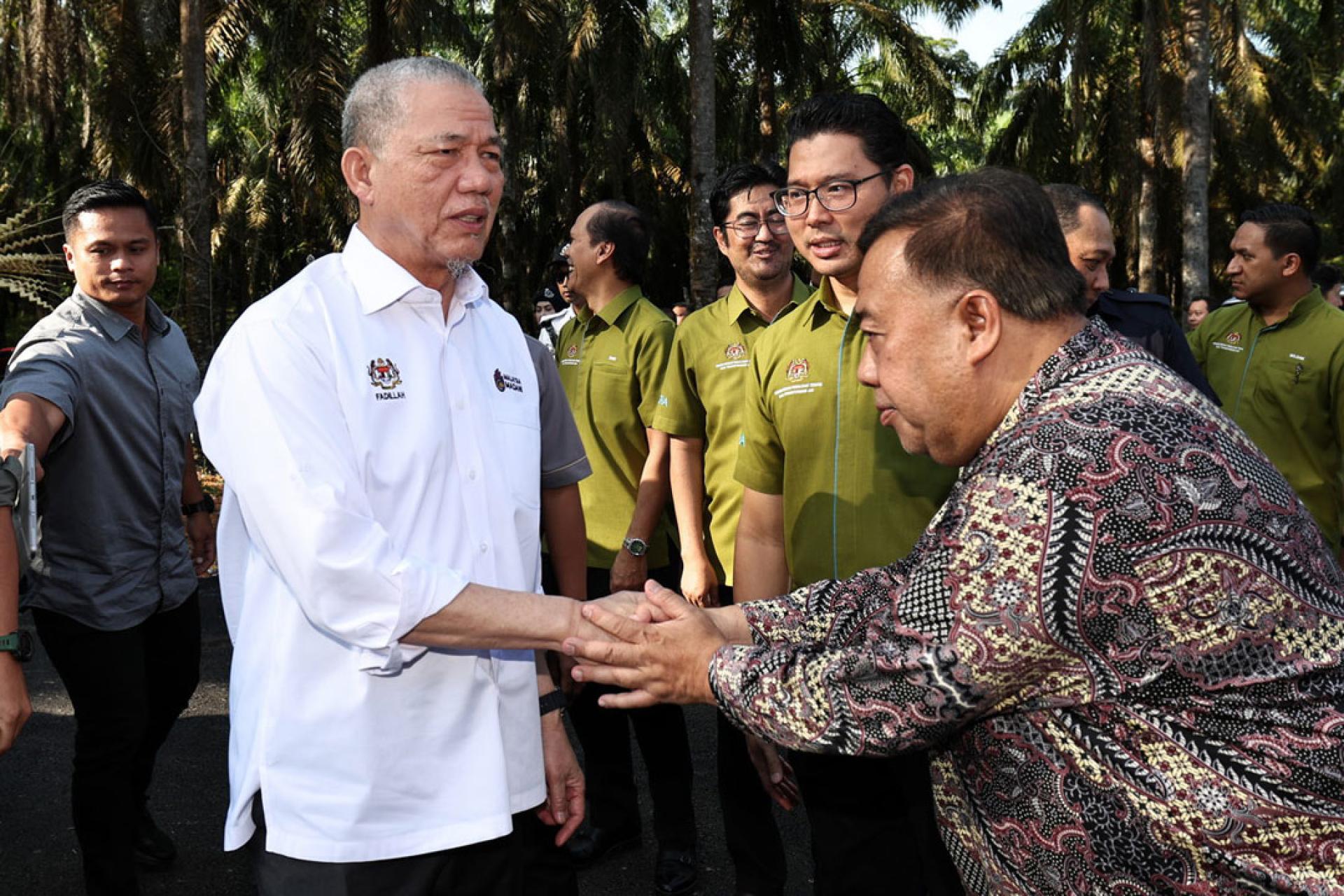 法迪拉出席昌明能源部领养村项目活动。