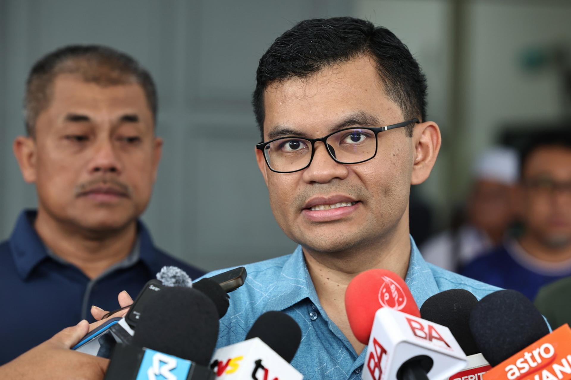 经济部长阿克玛纳斯鲁拉。