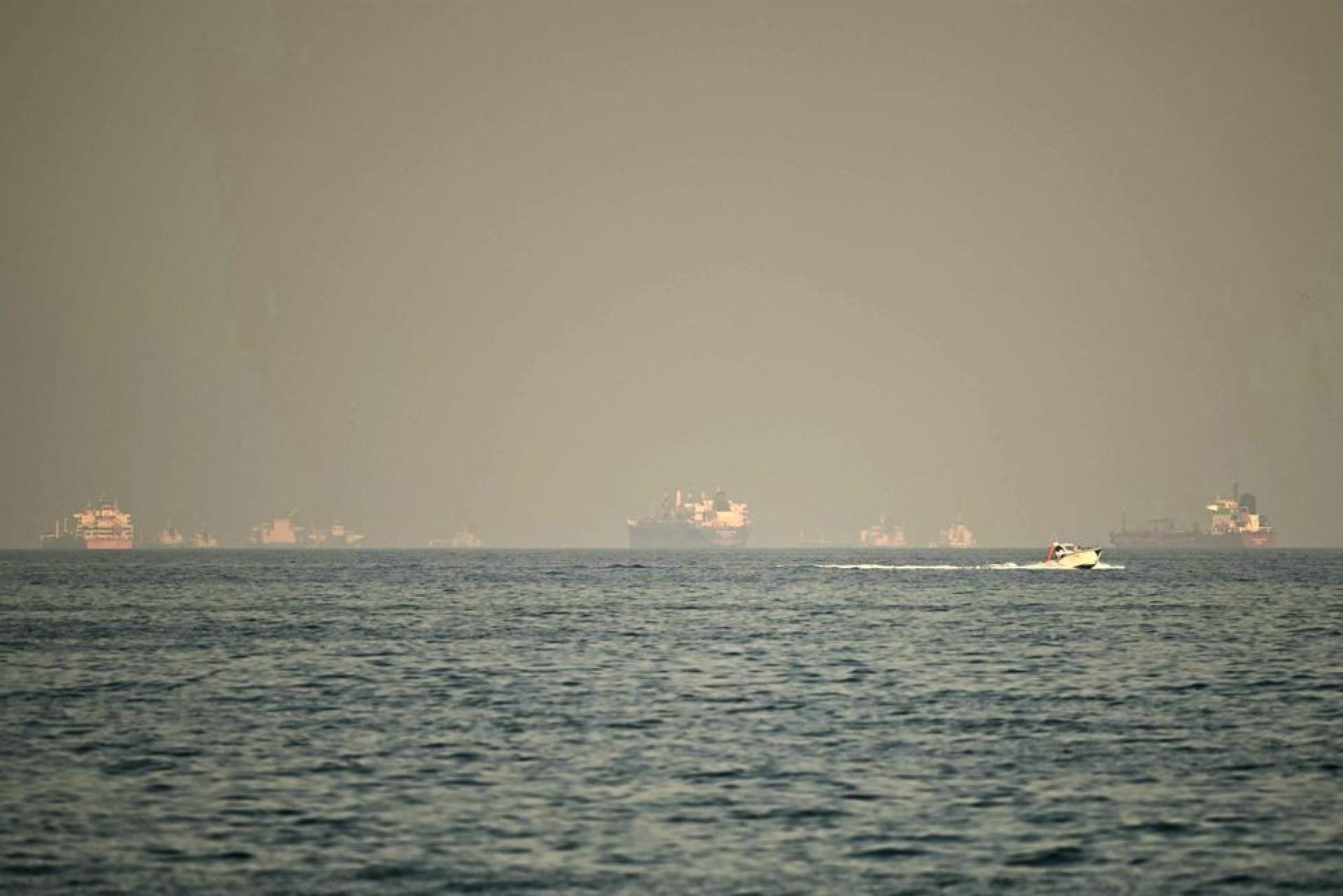 航运公司对霍尔木兹海峡的安全风险保持高度关注。