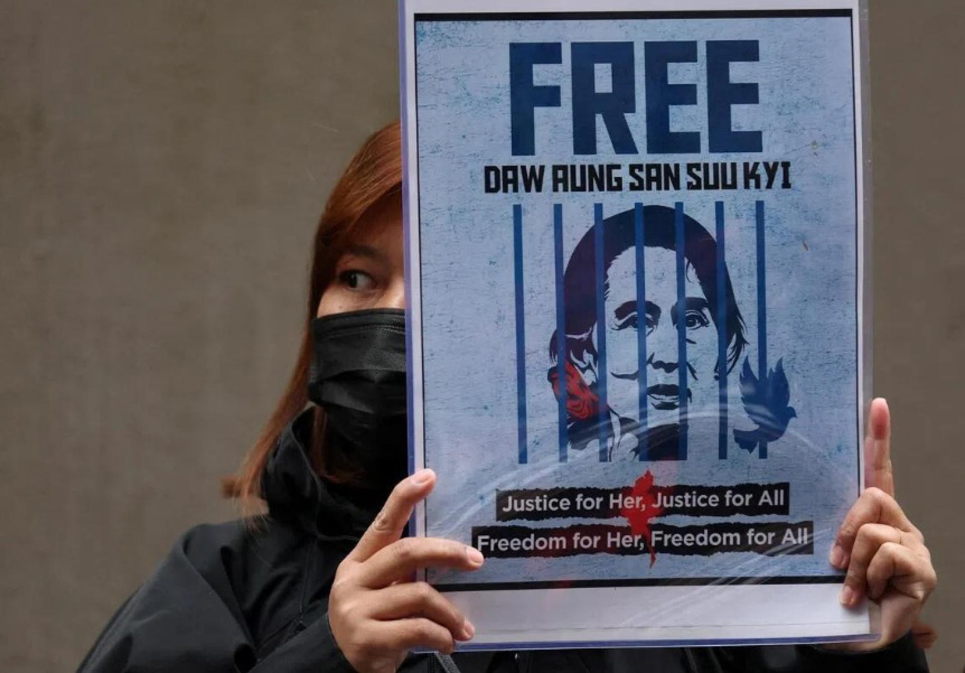 缅甸前总统温敏星期五（4月17日）获得特赦出狱后，各界高度关注前国务资政翁山淑枝是否也能重获自由。