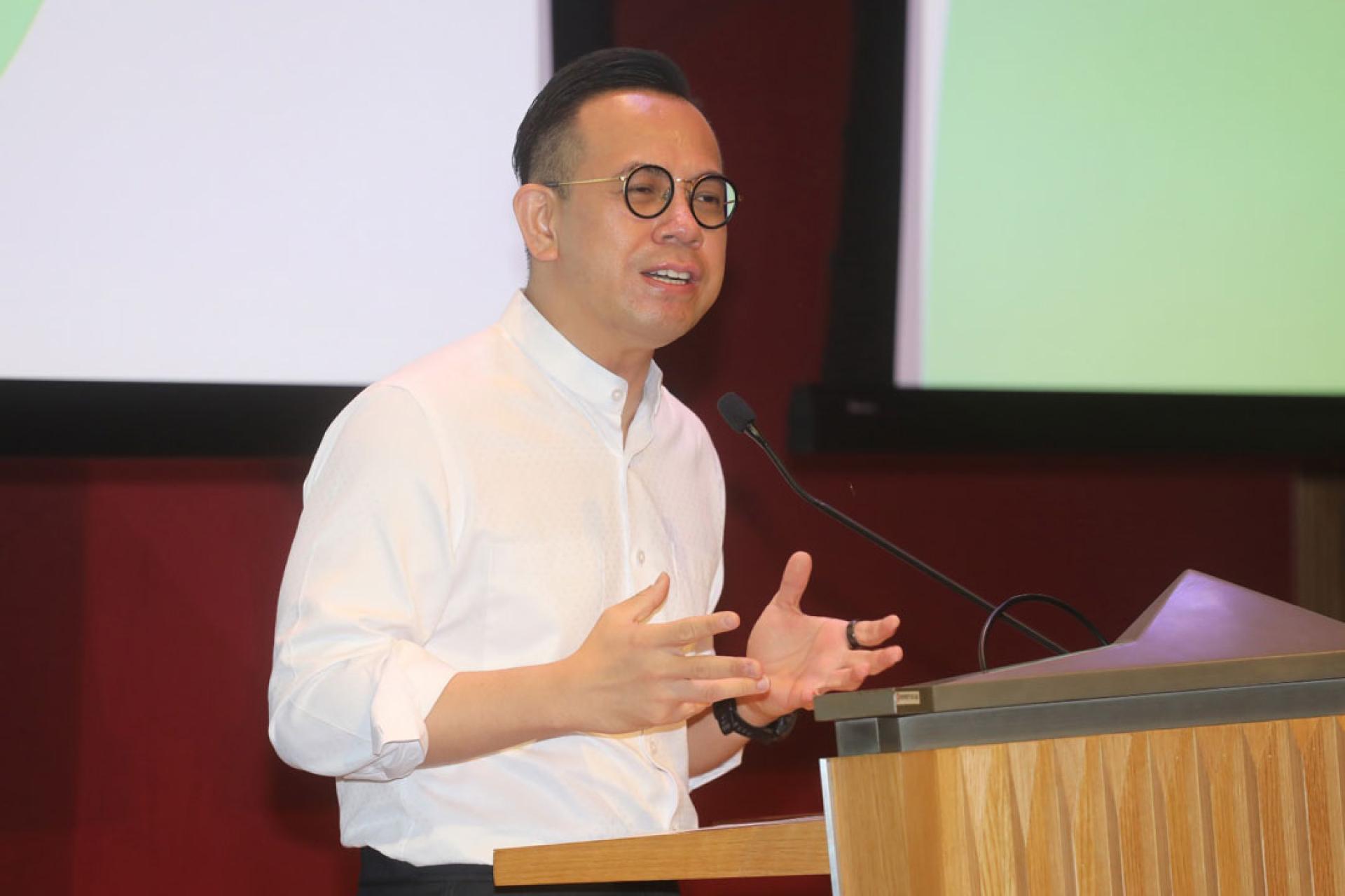 沈志强促我国企业，必须摒弃以低价竞争的策略，转而将自己定位为全球市场上“安全”的地点。