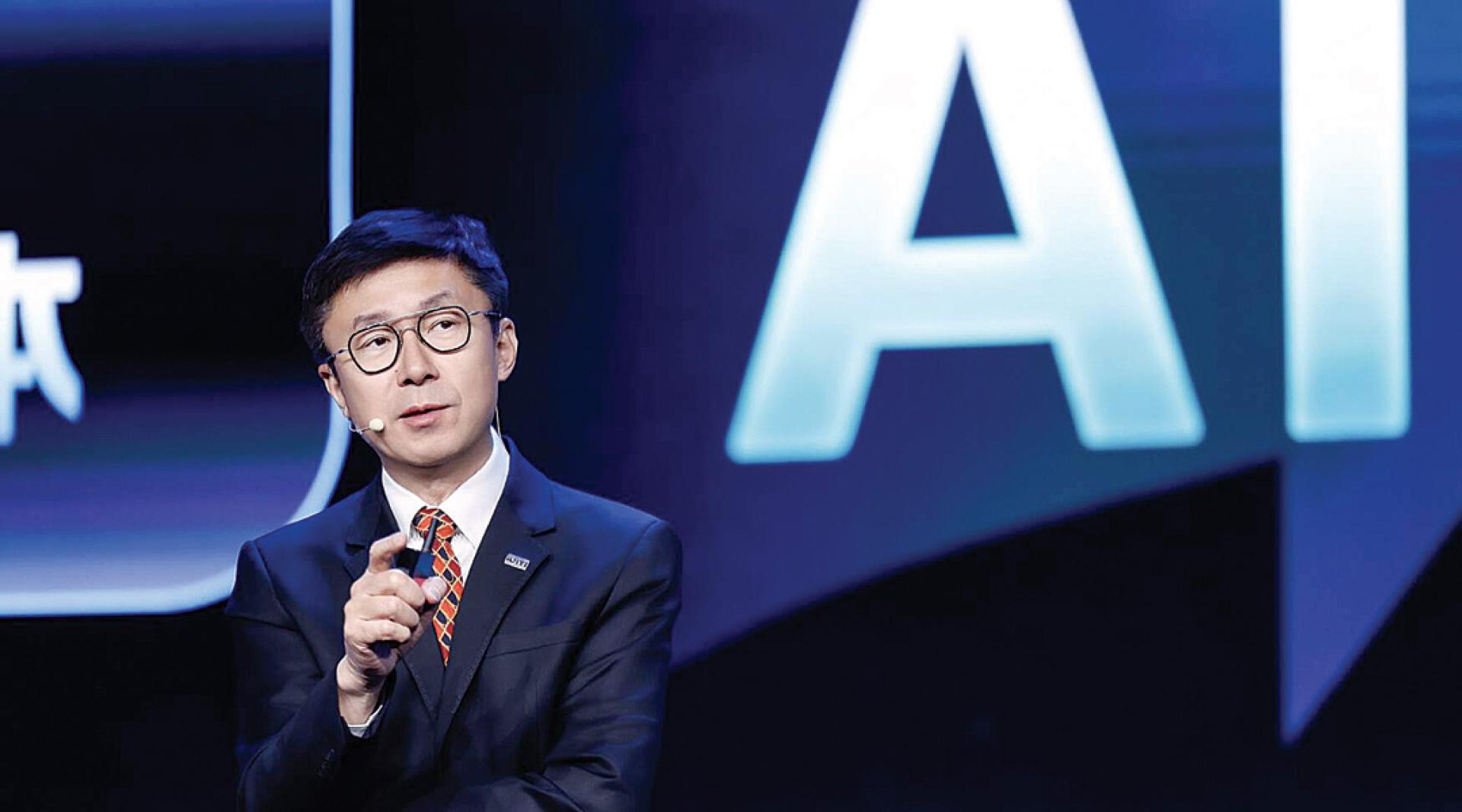 龚宇称使用AI技术，演员1年拍摄作品量可高达14部。