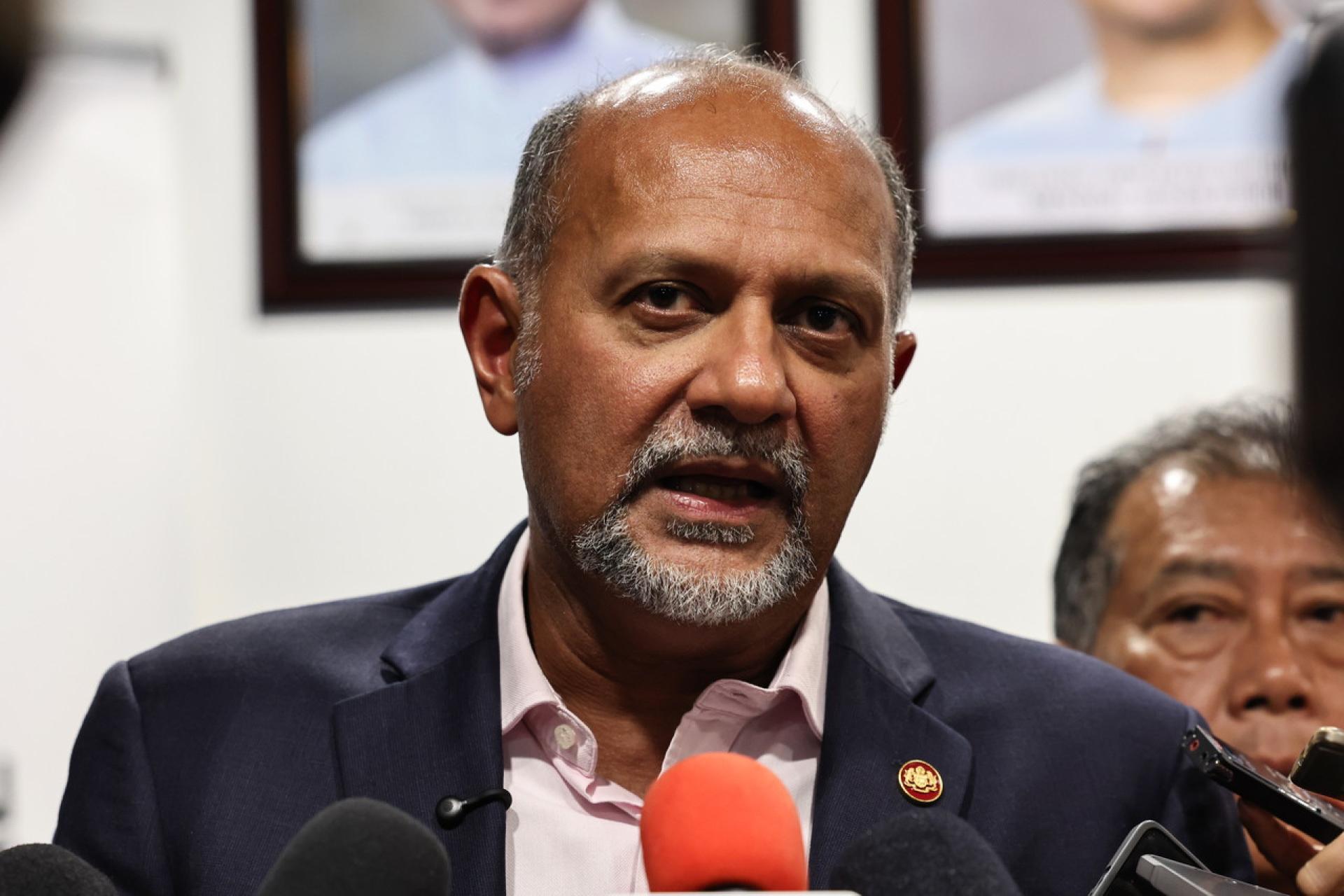 哥宾星：促请总检察长，必须立即透明交代榴梿洞葛枪击案调查的最新进展。