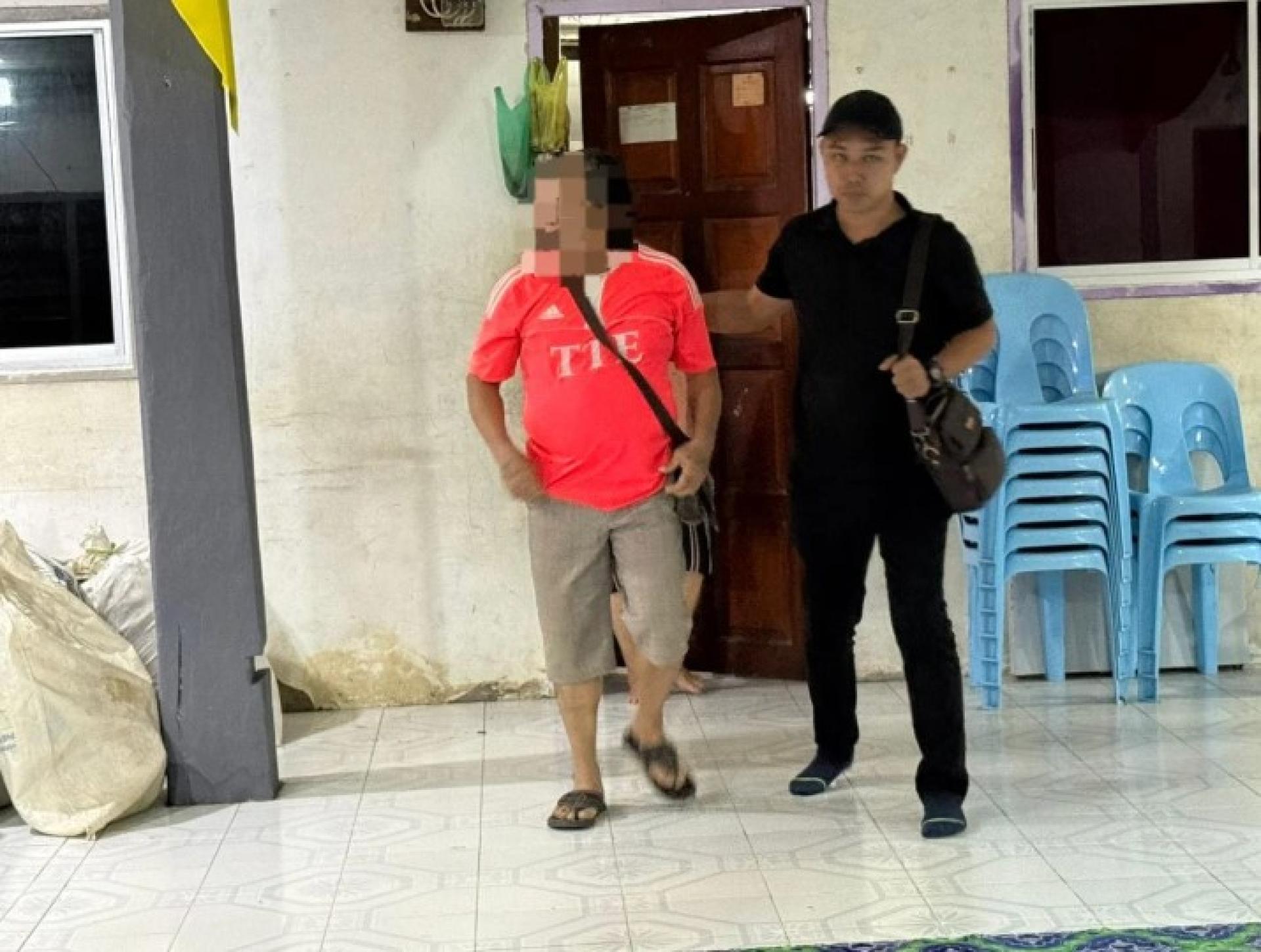 砂拉卓警方逮捕涉嫌五次强奸残疾少女的嫌犯（警方提供照片）。