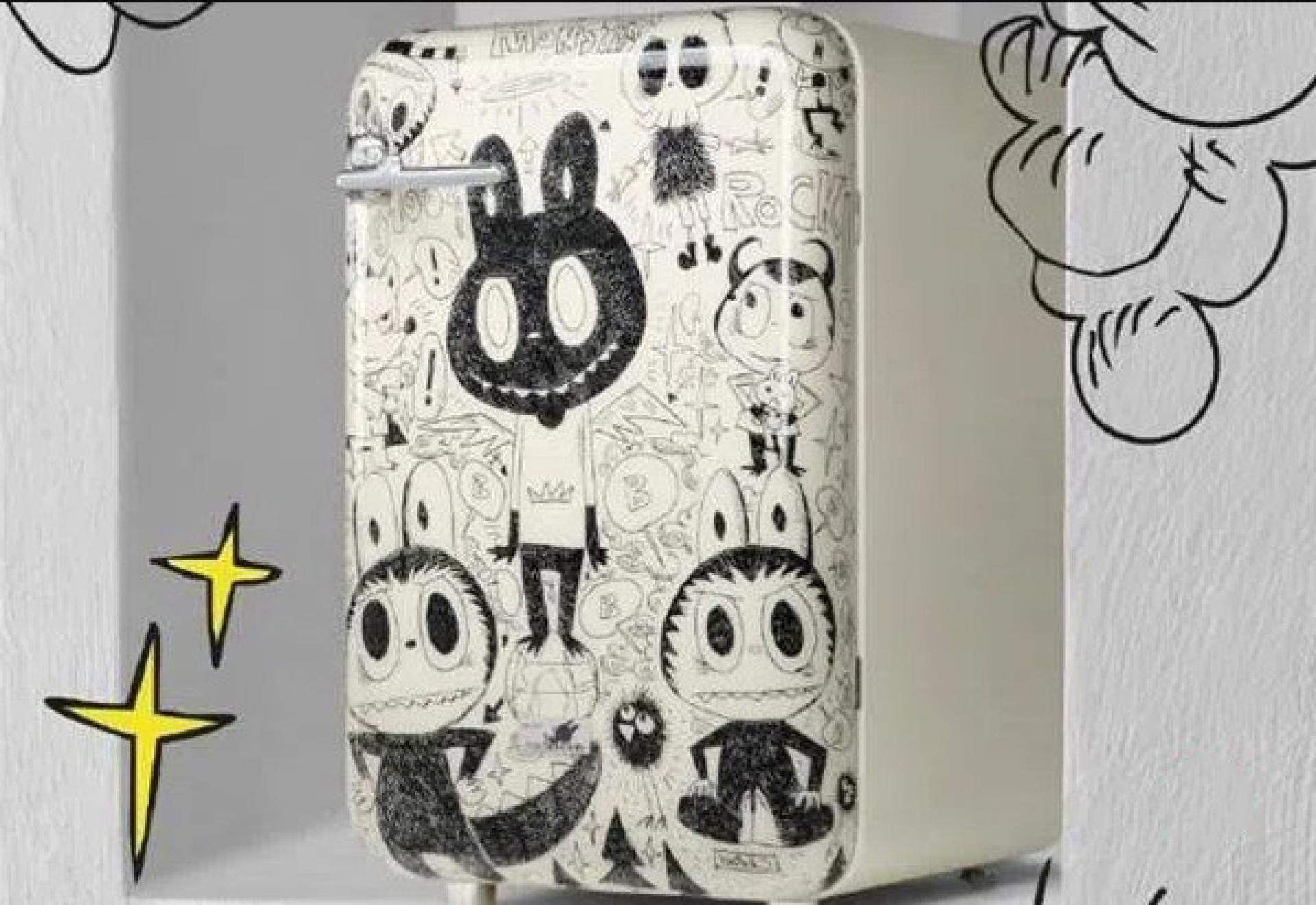 图为泡泡玛特此次发布的其中一款Labubu冰箱——House of the Monsters款。