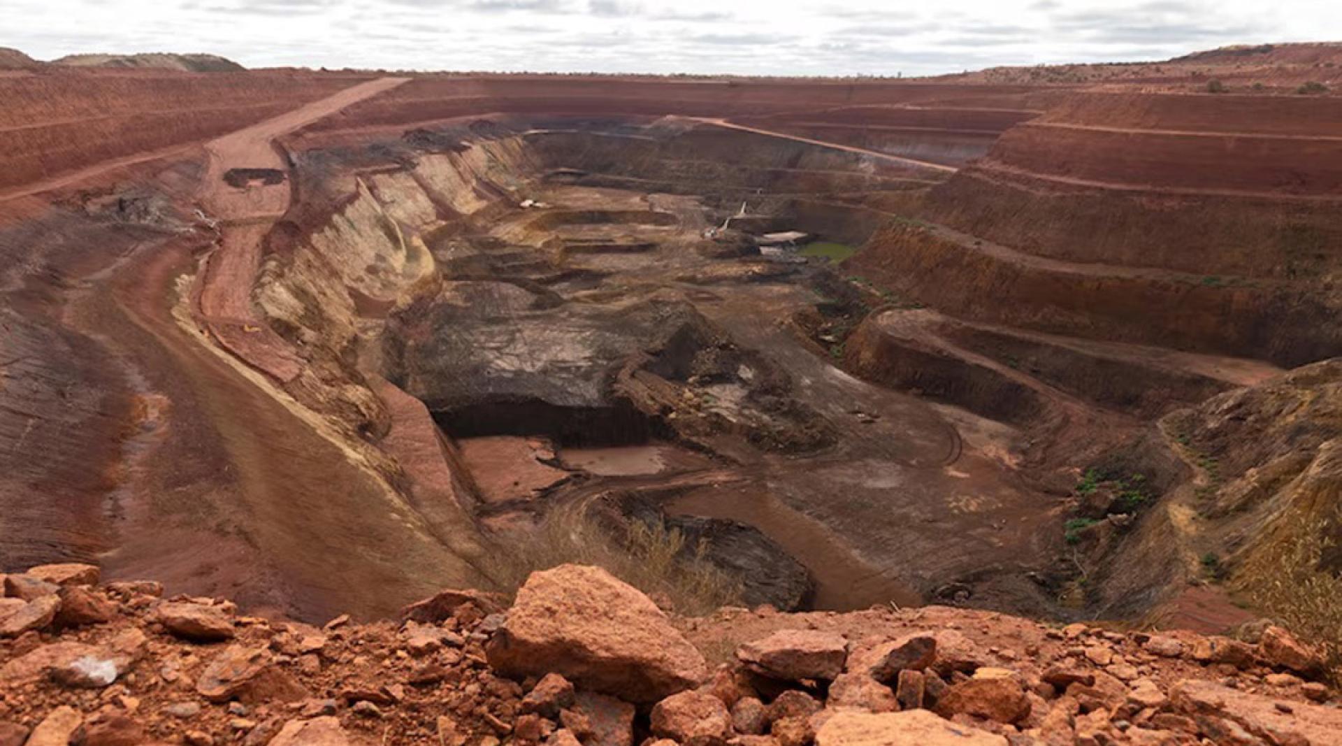 莱纳斯稀土公司在西澳洲拉沃顿附近运营着威尔德山稀土矿。