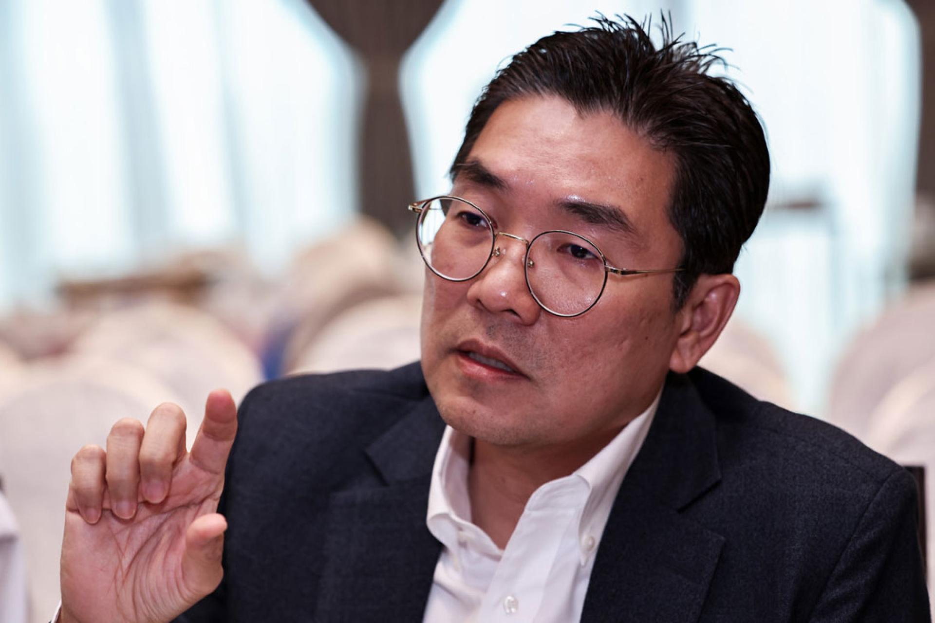 沈志勤：随着电动车业扩张，半导体需求量预计持续上升，而中东冲突也进一步推动该产业发展。