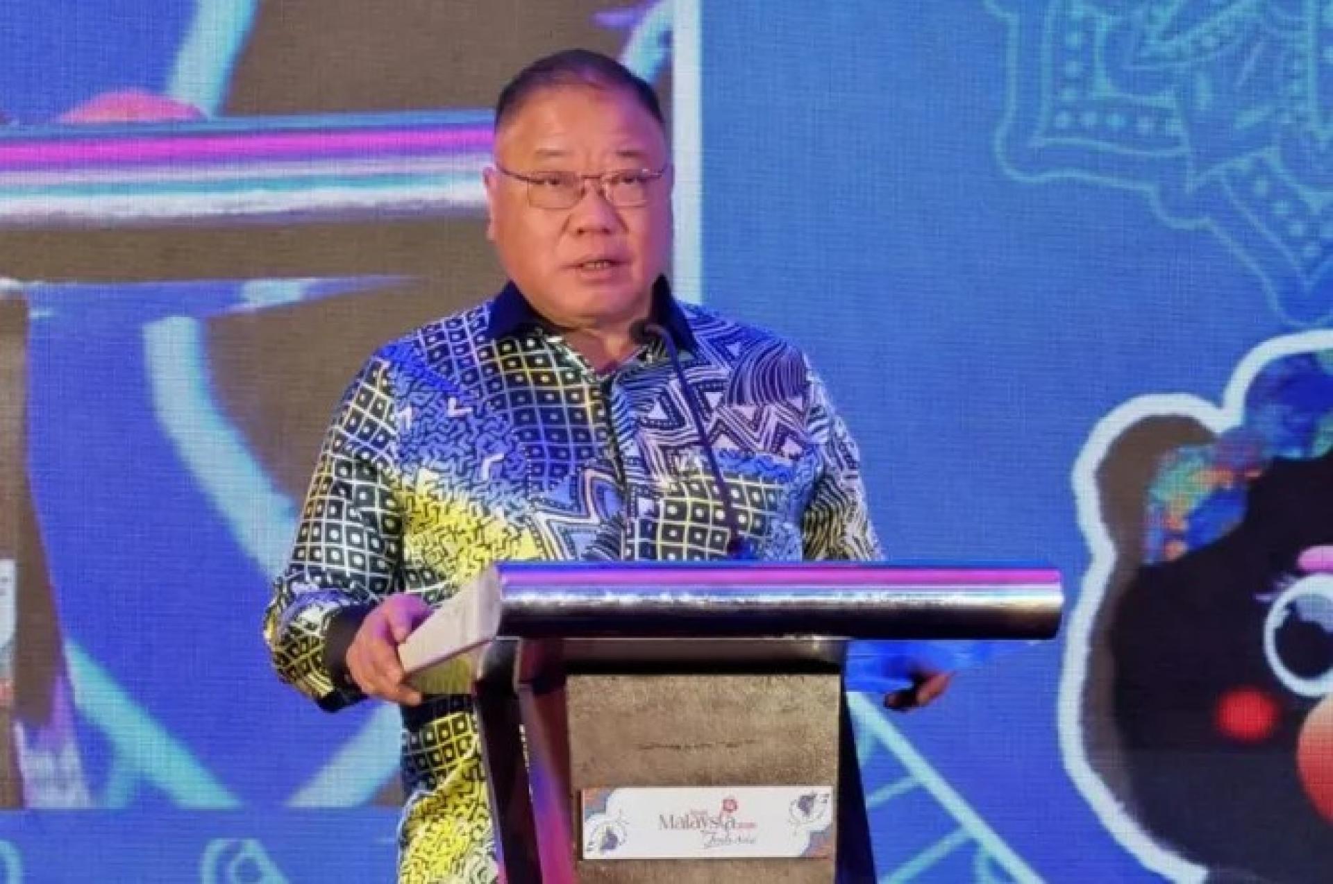 拿督斯里张庆信。