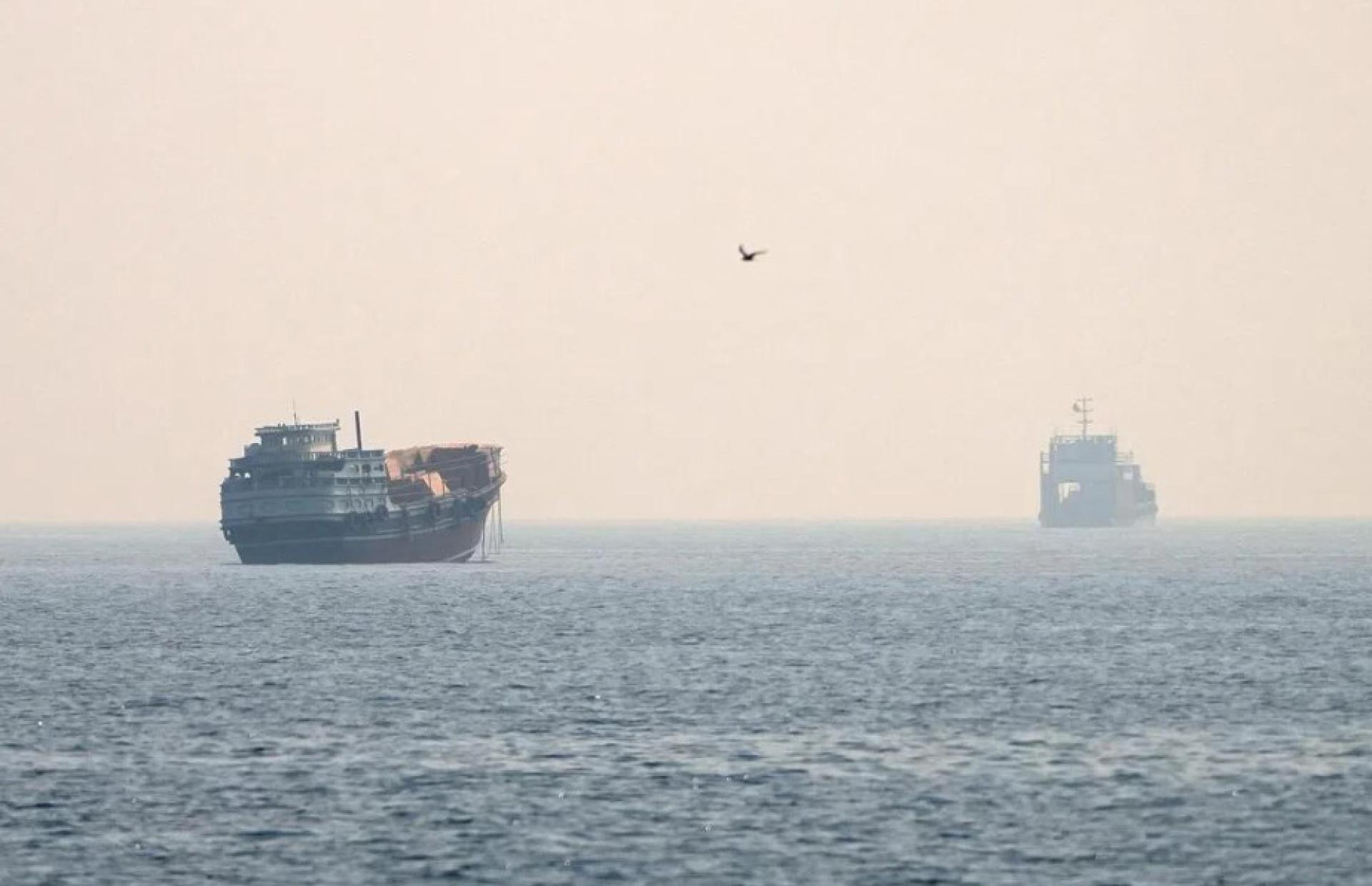 能源分析师说，霍尔木兹海峡的油轮交通基本停止。
