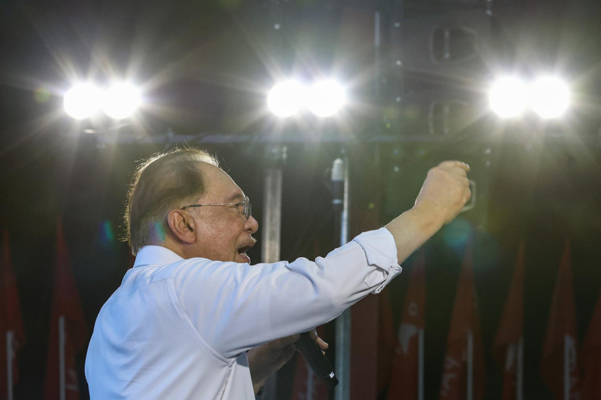 安华：“马华谈统考谈了多少年？最后是谁解决？是我们团结政府做到的，不是马华。”