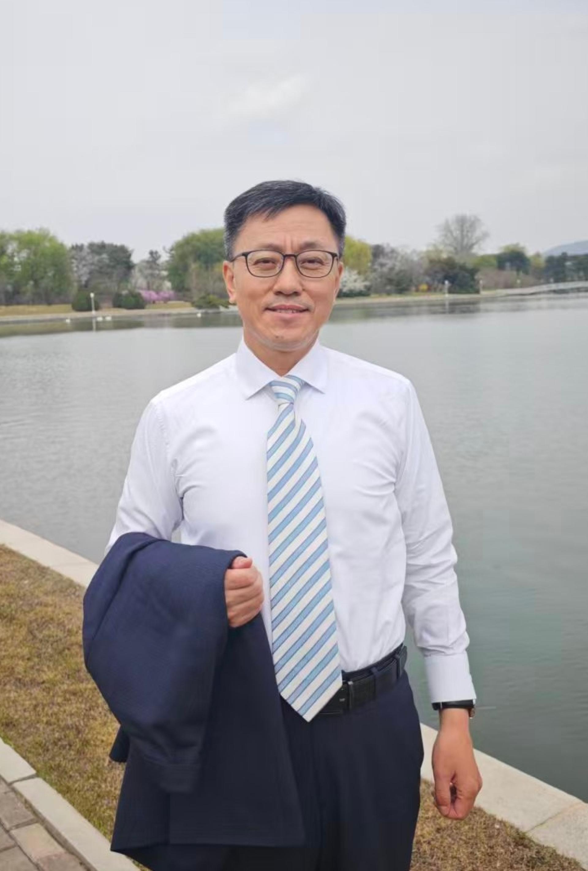 陈少春大使