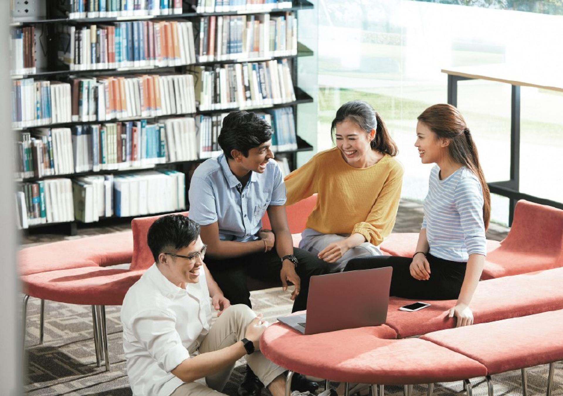 为了回应全球市场对数据分析人才的迫切需求，IMU大学隆重推出全新课程——商业分析（荣誉）学士学位。