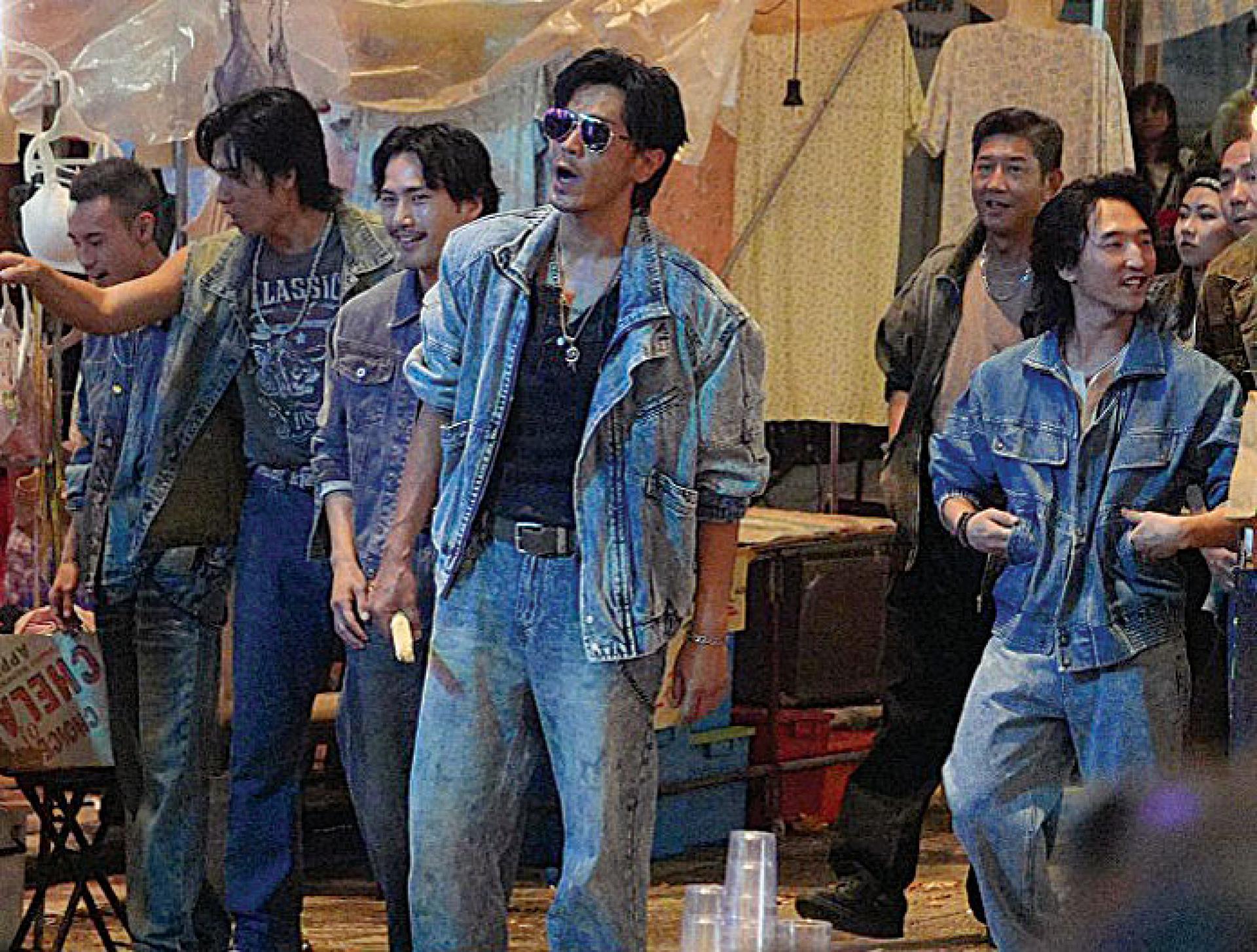 饰演马志威手下的演员（右）受伤。