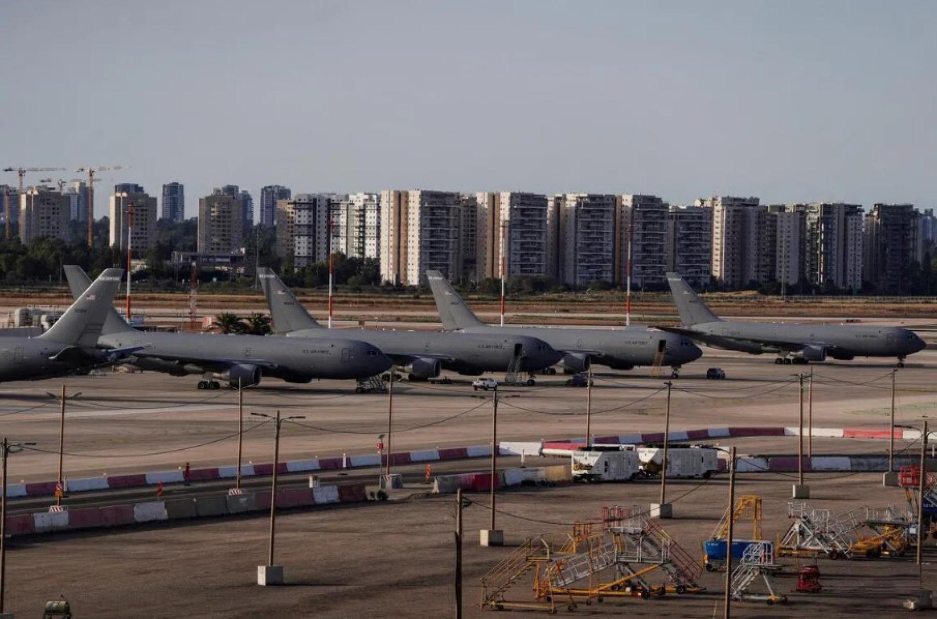 5月19日，美国空军加油机在以色列特拉维夫附近的洛德本古里安国际机场。