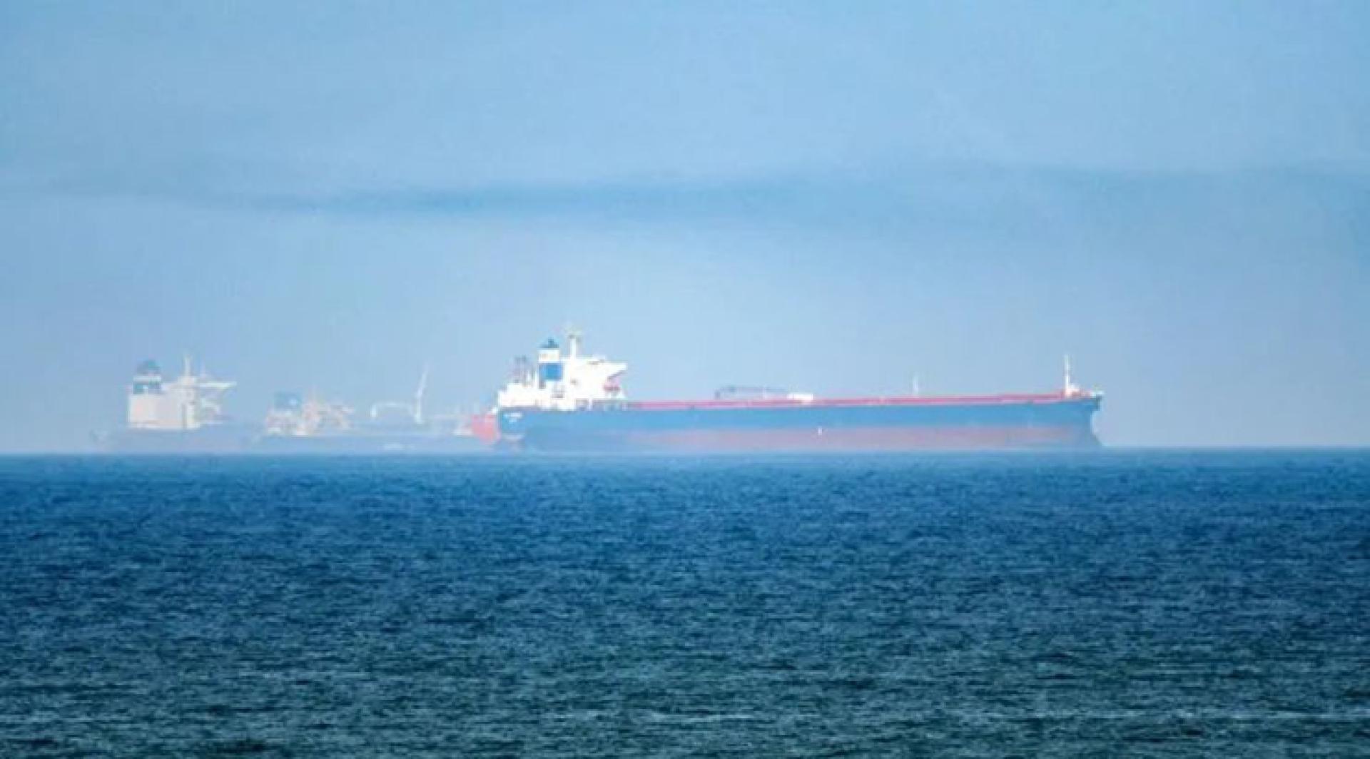 有沙地阿拉伯油轮在红海被也门“青年运动”袭击。