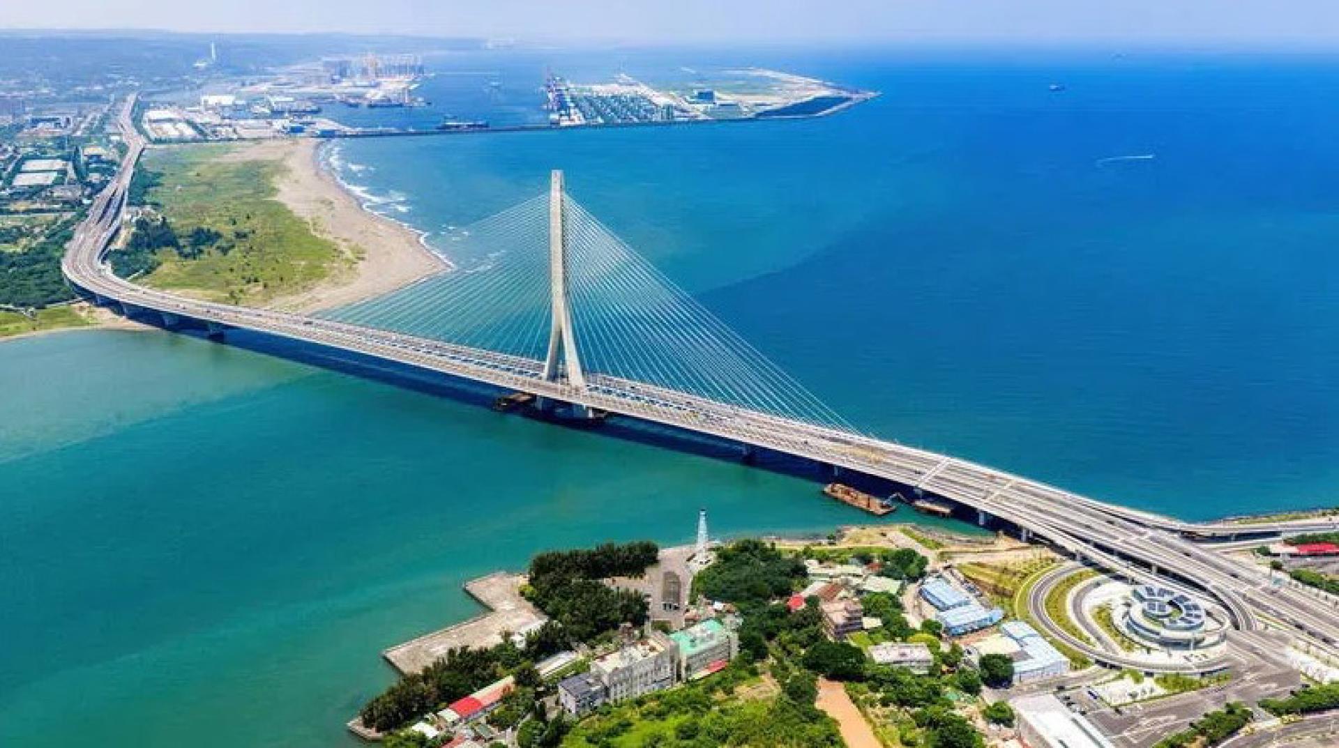 台湾军方“汉光演习”今年将首次在新建成的淡江大桥实施关键节点的阻绝与防务演练，以强化防备敌军循水路直捣台北政经中枢的能力。